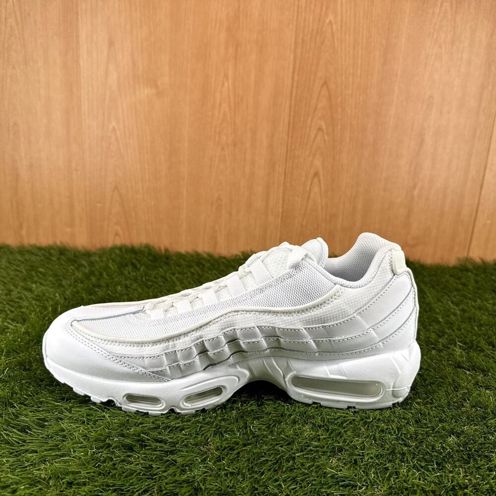 Nike Air Max 95 Essential White Grey Fog Sneakers CT1268-100 Men’s Size 10 - Picture 3 of 7
